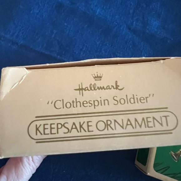 Set of 2 Hallmark keepsake Ornament Set 1984- mint condition - Picture 6 of 10